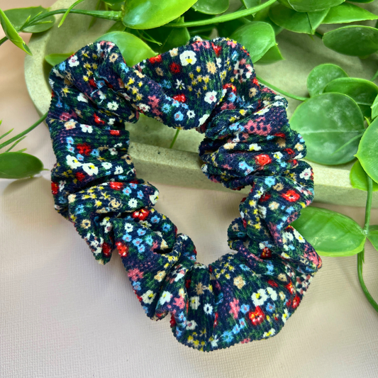 Tiny Flower | Floral Scrunchie